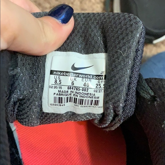 Nike running shoes - Picture 3 of 3